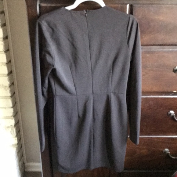 MISSGUIDED Plunging Neckline Dress - Picture 3 of 6